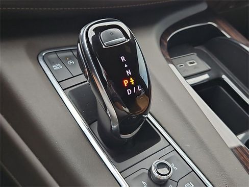 Used 2023 Cadillac Escalade ESV Premium Luxury image 26