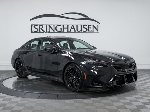 Used 2026 BMW M5 w/ Carbon Package image 3