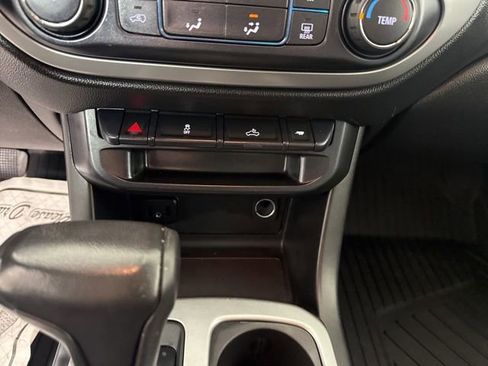 Used 2021 Chevrolet Colorado LT w/ LT Convenience Package image 34