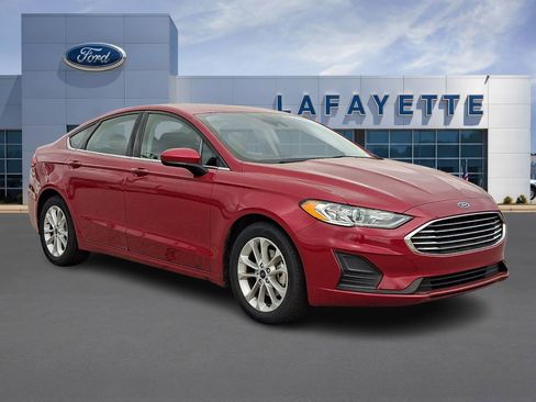 Certified 2020 Ford Fusion SE image 1