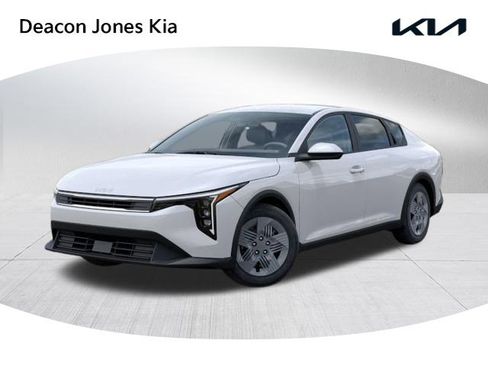 New 2025 Kia K4 LX image 1