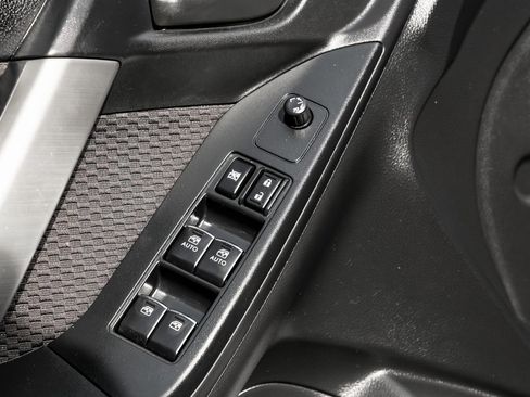 Used 2018 Subaru Forester 2.5i Premium image 47