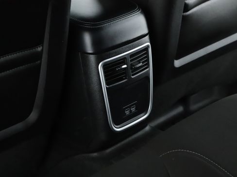 Used 2022 Dodge Charger GT image 6