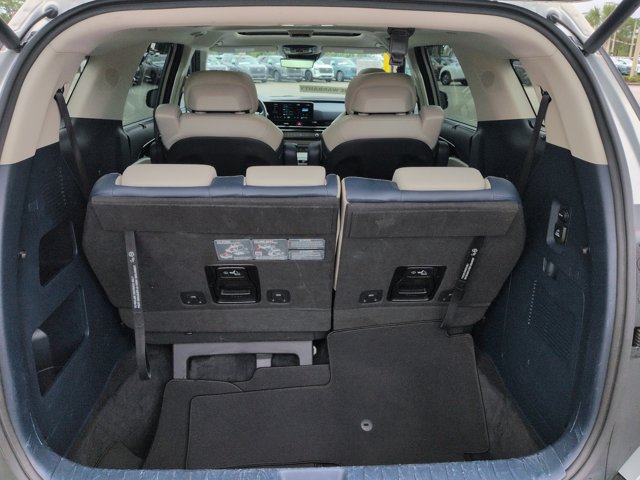 Used 2025 Kia Carnival SX Prestige FWD image 14