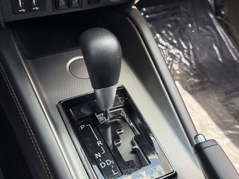 Used 2020 Mitsubishi Outlander Sport ES FWD image 25