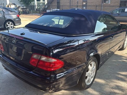 Used 2001 Mercedes-Benz CLK 320 Cabriolet w/ K2 Opt Pkg image 5