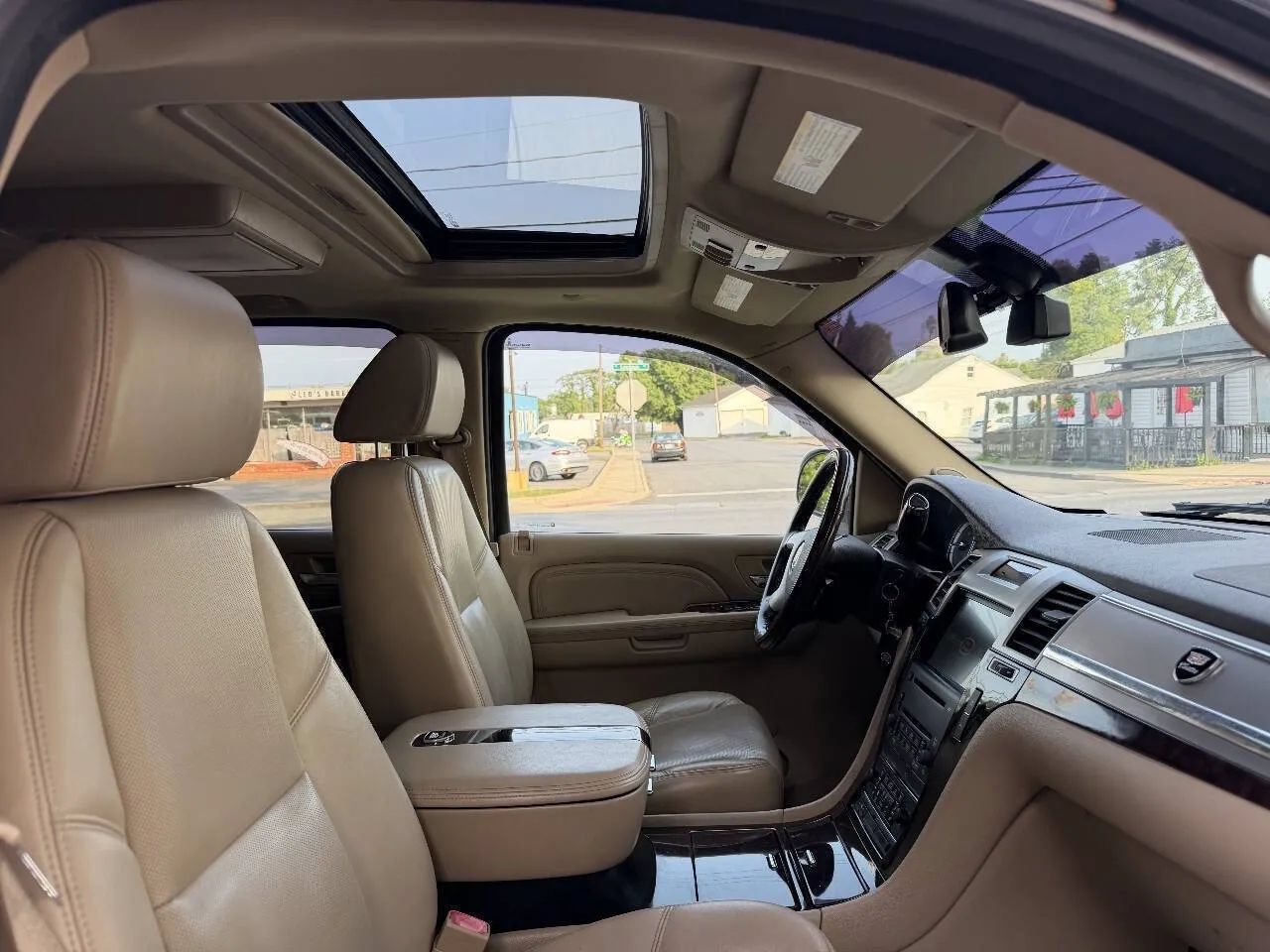 Used 2009 Cadillac Escalade 4WD Hybrid image 29
