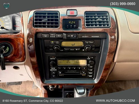 Used 2000 Toyota 4Runner Limited image 16