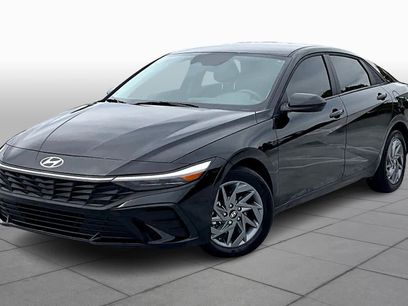 Used 2025 Hyundai Elantra Blue