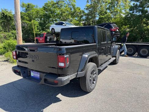 New 2026 Jeep Gladiator Sport AWD/4WD image 5