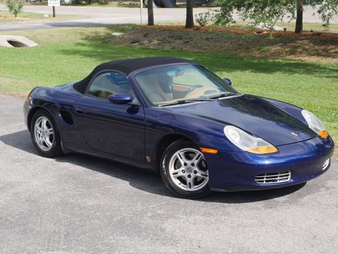 Used 2002 Porsche Boxster RWD image 38