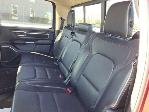 Used 2019 RAM 1500 Laramie AWD/4WD image 18