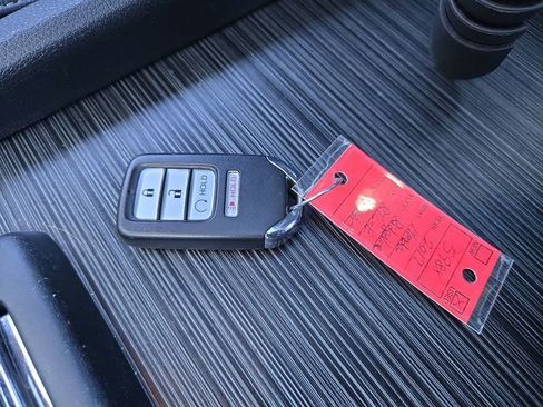 Used 2017 Honda Ridgeline RTL-E image 32