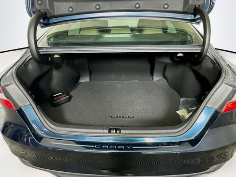 Used 2020 Toyota Camry LE w/ Carpet Mat Package FWD image 26