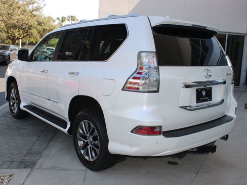 Used 2015 Lexus GX 460 Luxury image 3
