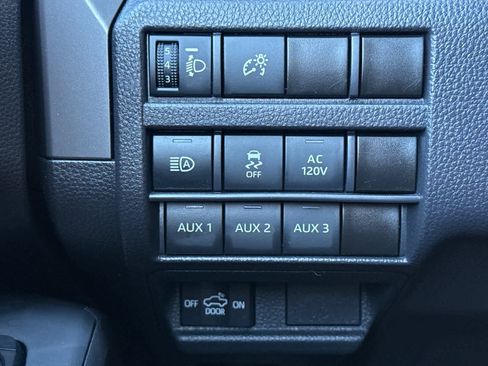 Used 2024 Toyota Tacoma TRD Sport w/ TRD Sport Upgrade Package image 30