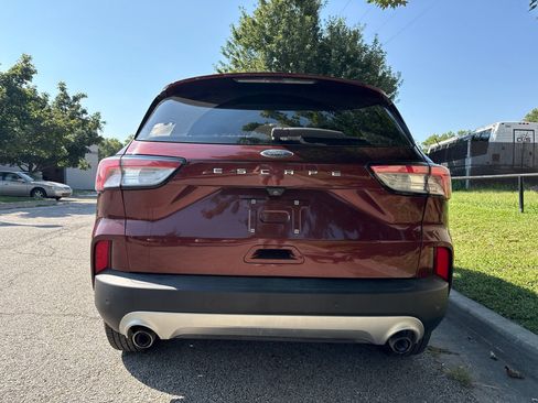 Used 2021 Ford Escape SE AWD/4WD image 6