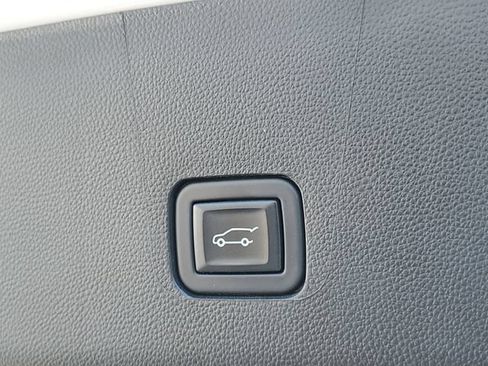 Certified 2023 Chevrolet Traverse RS AWD/4WD image 8