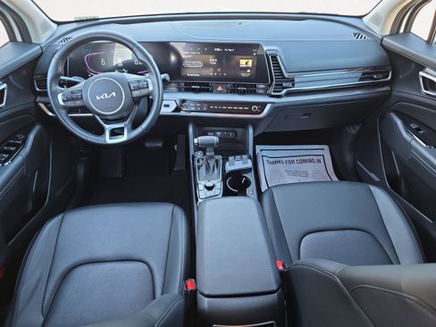 Certified 2025 Kia Sportage EX image 2