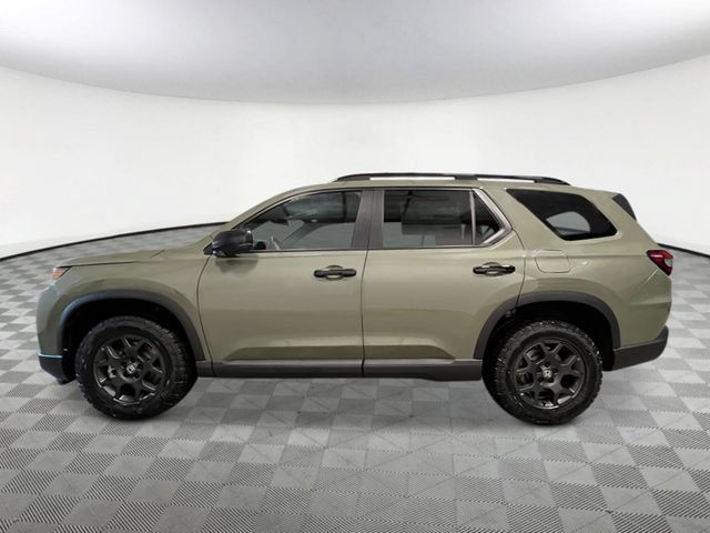 New 2026 Honda Pilot TrailSport image 3