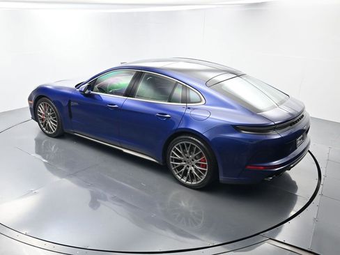 Used 2025 Porsche Panamera Turbo image 39