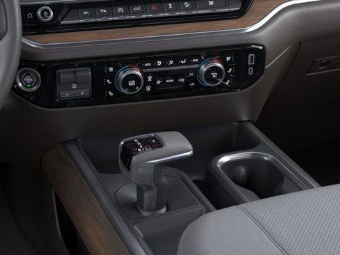 New 2026 GMC Sierra 1500 SLT image 23