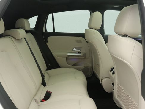 New 2026 Mercedes-Benz GLA 250 image 8