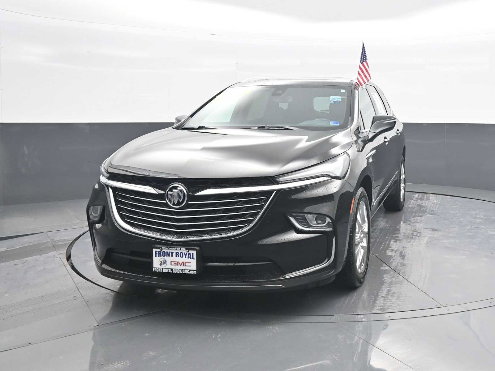 Used 2023 Buick Enclave Essence w/ Experience Buick Package FWD image 3