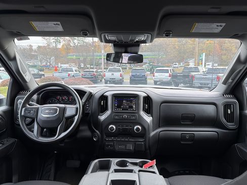 Used 2024 GMC Sierra 2500 Pro w/ Convenience Package image 13