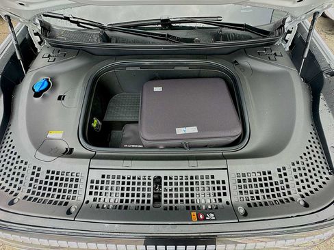 New 2026 Hyundai Ioniq 9 SEL image 17