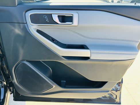 Used 2023 Ford Explorer XLT w/ Equipment Group 202A image 32
