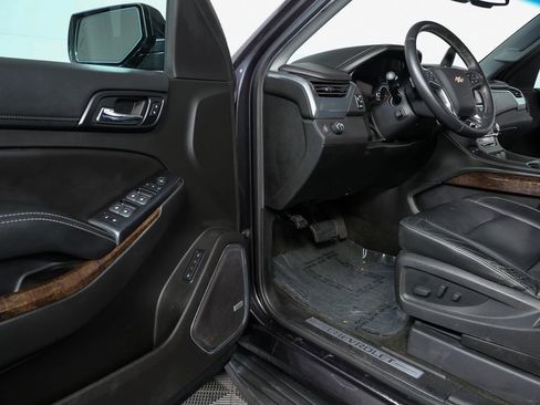 Used 2017 Chevrolet Tahoe LT w/ Luxury Package image 27