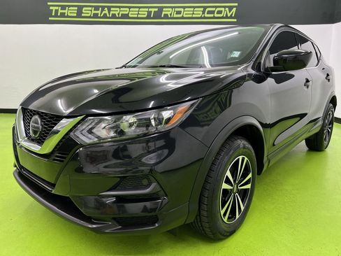 Used 2020 Nissan Rogue Sport S image 10