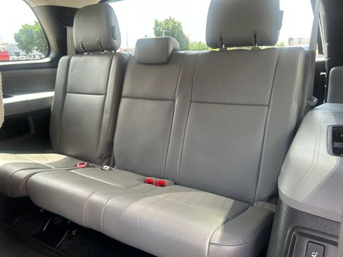 Certified 2017 Toyota Sequoia SR5 w/ Premium Package AWD/4WD image 32