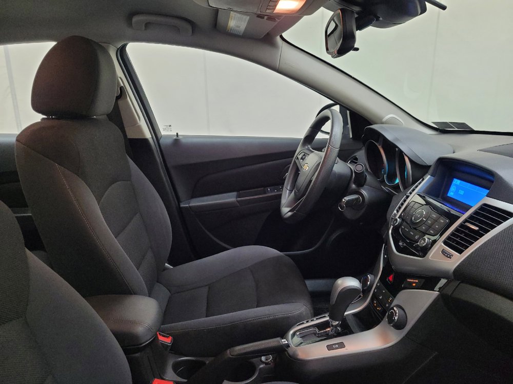 Used 2016 Chevrolet Cruze LT FWD image 21