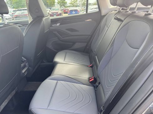 Used 2026 Volkswagen Tiguan SE AWD/4WD image 25