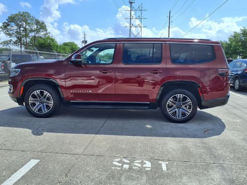Used 2022 Jeep Wagoneer Series III RWD image 22