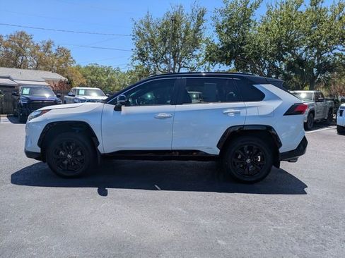 Used 2024 Toyota RAV4 XSE AWD/4WD image 7