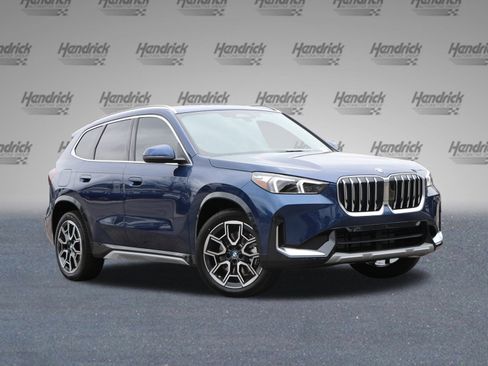 Certified 2025 BMW X1 xDrive28i w/ Convenience Package image 2