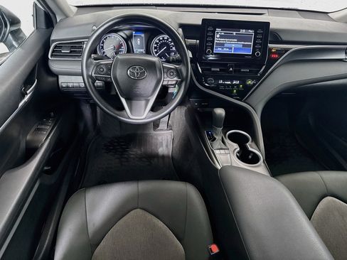 Used 2025 Toyota Camry SE FWD image 21