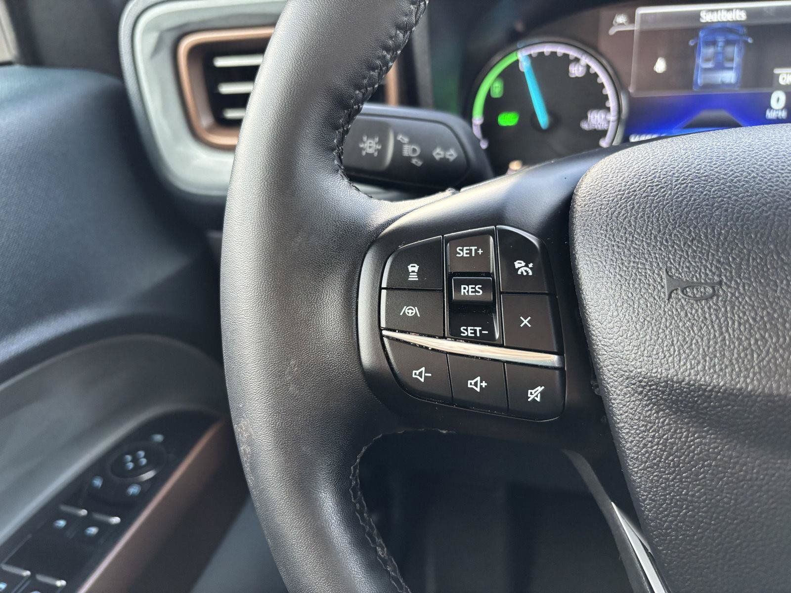 Used 2024 Ford Maverick Lariat FWD image 21