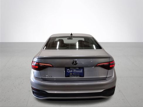 Certified 2024 Volkswagen Jetta S FWD image 14