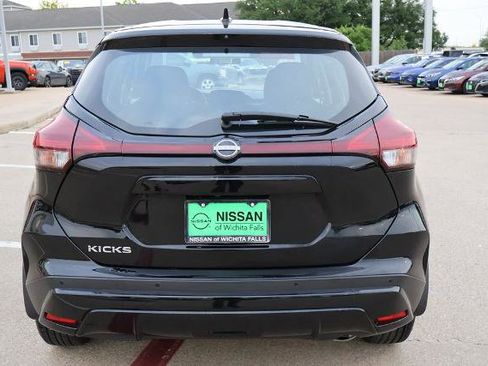 Certified 2023 Nissan Kicks S FWD image 7