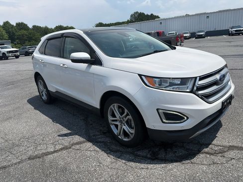 Used 2015 Ford Edge Titanium w/ Equipment Group 302A AWD/4WD image 5