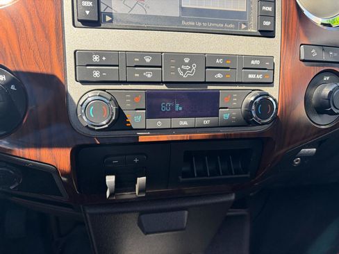 Used 2012 Ford F250 Lariat w/ Lariat Ultimate Pkg AWD/4WD image 31