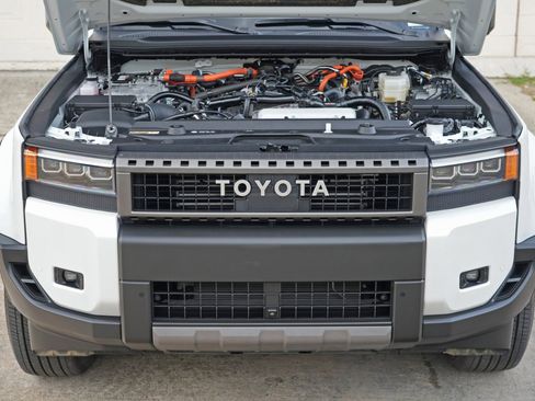 Used 2025 Toyota Land Cruiser w/ Premium Package AWD/4WD image 8