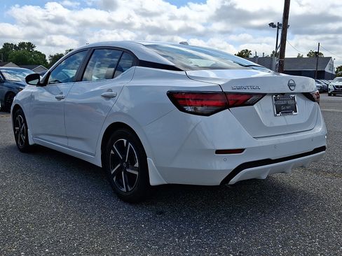 Certified 2025 Nissan Sentra SV FWD image 4