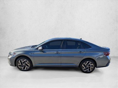 Used 2023 Volkswagen Jetta SEL image 9