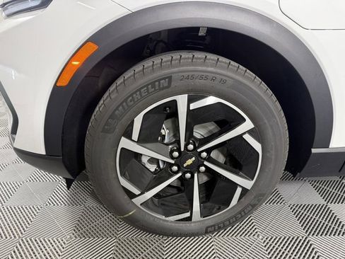 New 2026 Chevrolet Equinox EV LT image 10