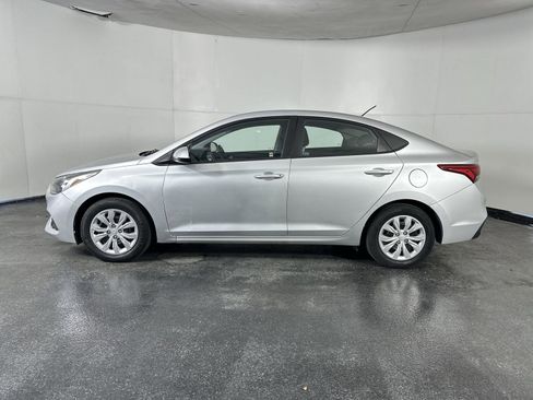 Used 2020 Hyundai Accent SE image 5